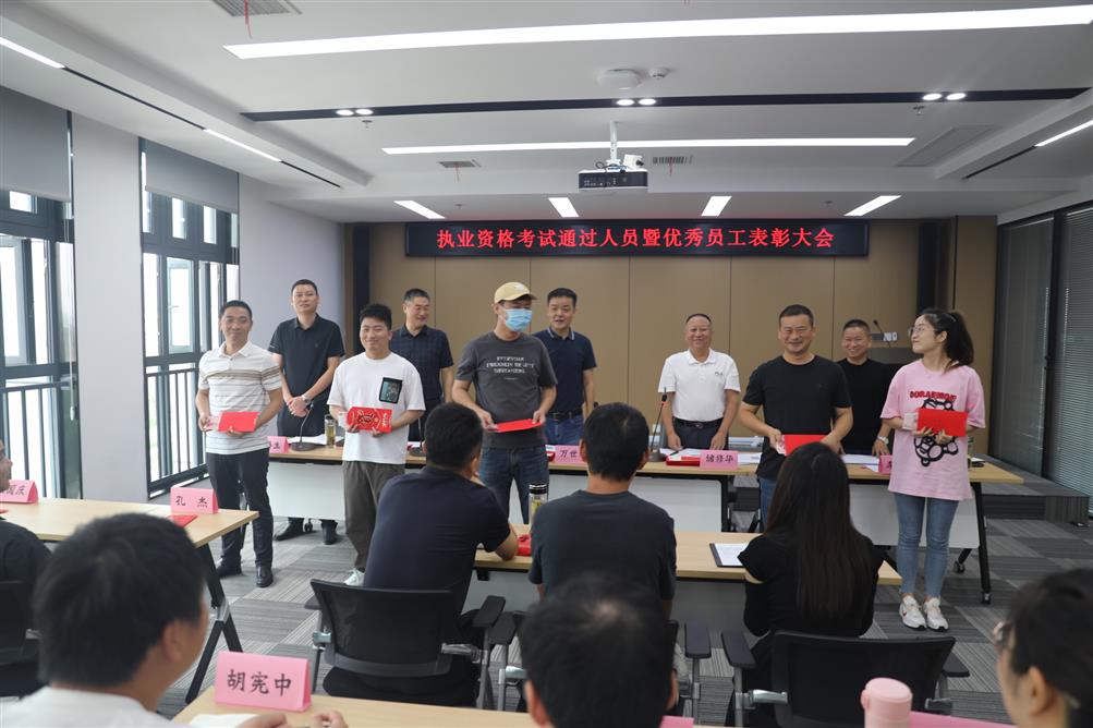 6M5A5214 6M5A5214.JPG